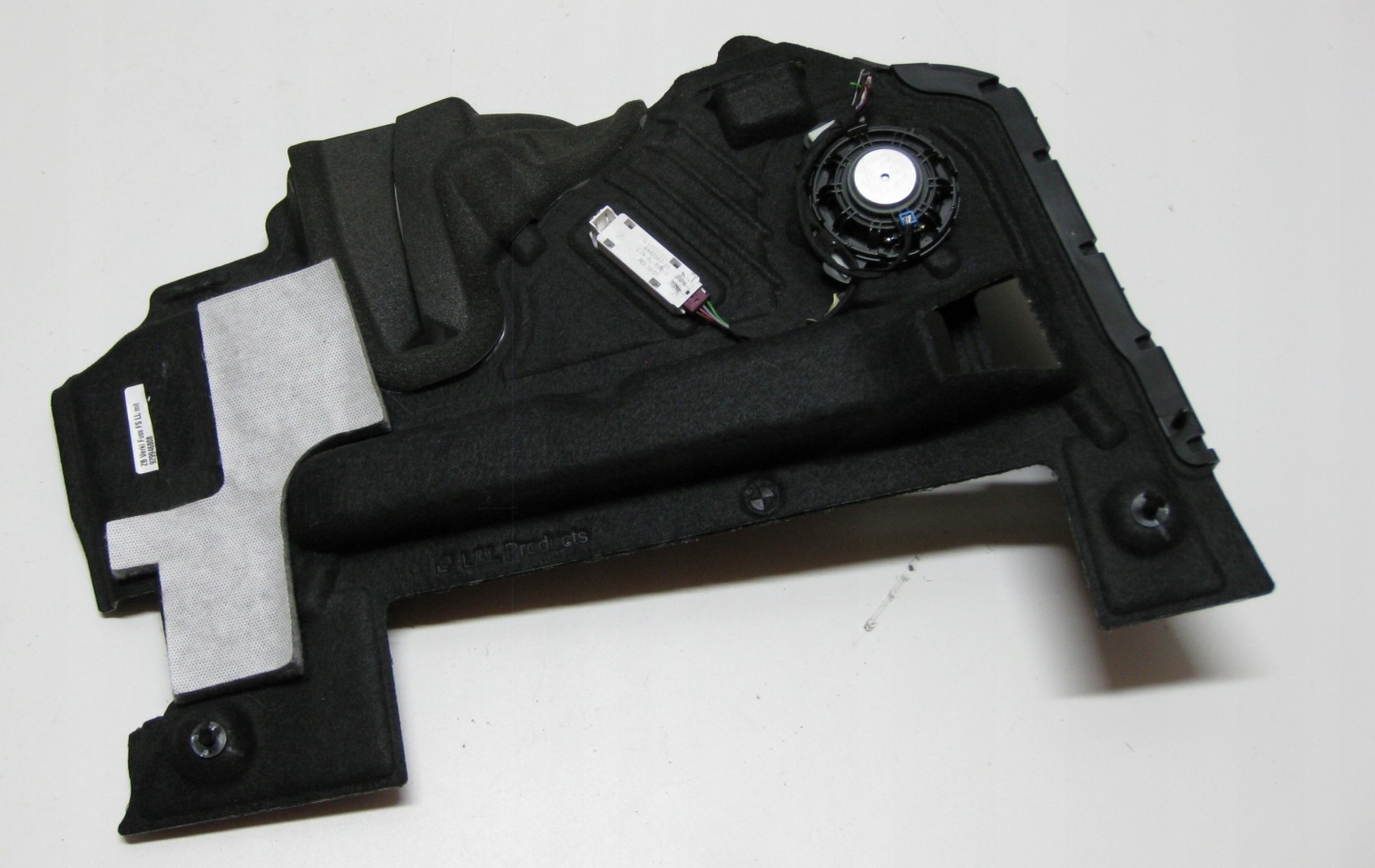 BMW 5 G30 3.0D 19R cover lower consoles left 9299468