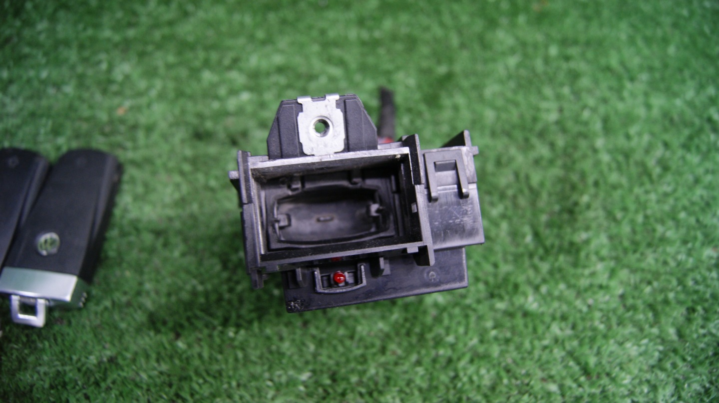 ignition Z KLUCZYKIEM VOLKSWAGEN PASSAT B6 3C0905843R