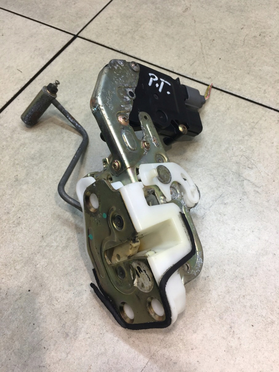 lock door left rear part HONDA HR-V and 5 PIN