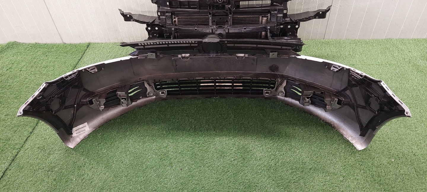 bumper front complete + grill VW GOLF 6 VI plus LAK: XXX