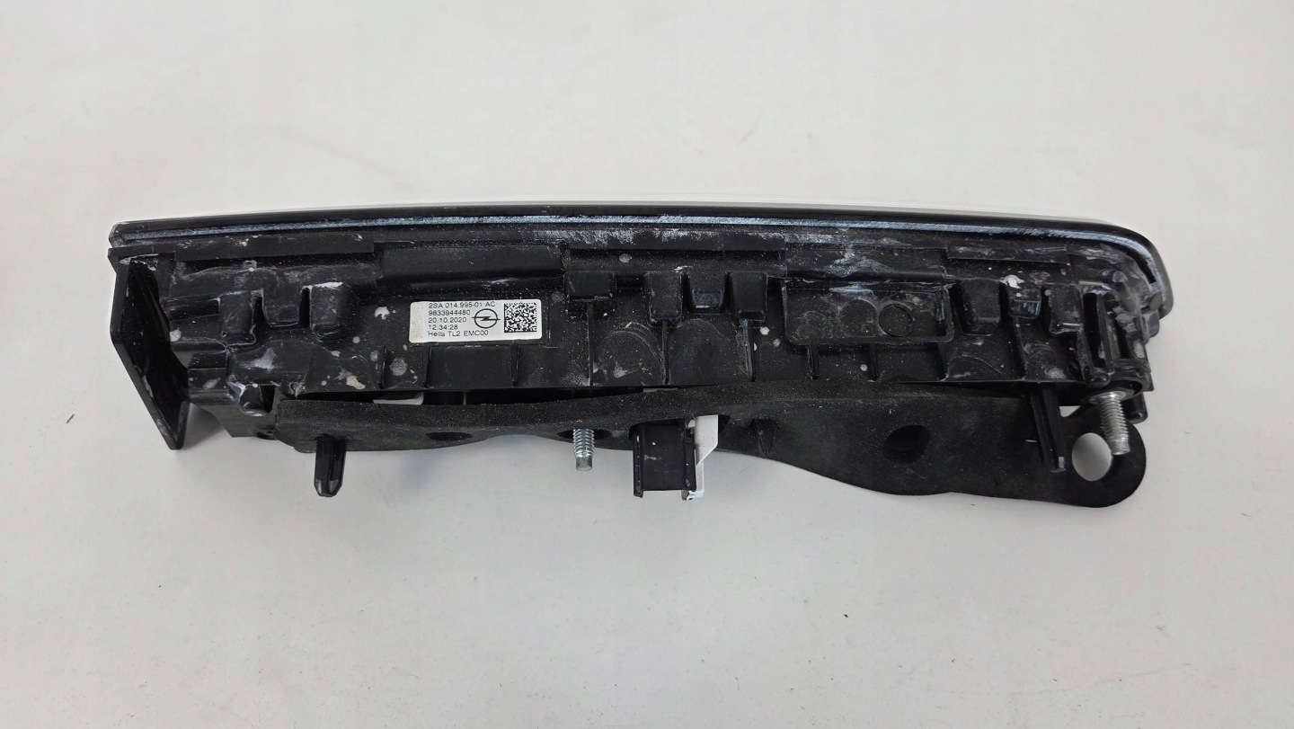Opel Mokka B II 2 20- light rear rear part left w klapie