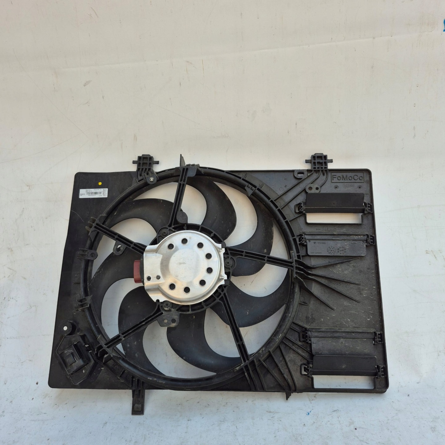FORD FIESTA MK8 ventilátor chladiče H1BG-8C607-DF