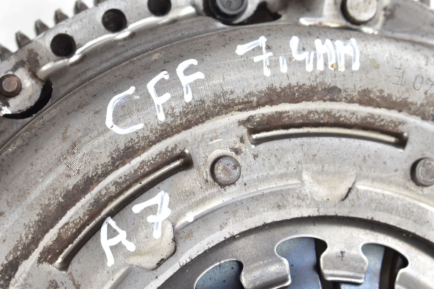wheel flywheel clutch VW GOLF V PASSAT B7 AUDI A3 2.0 TDI CFF