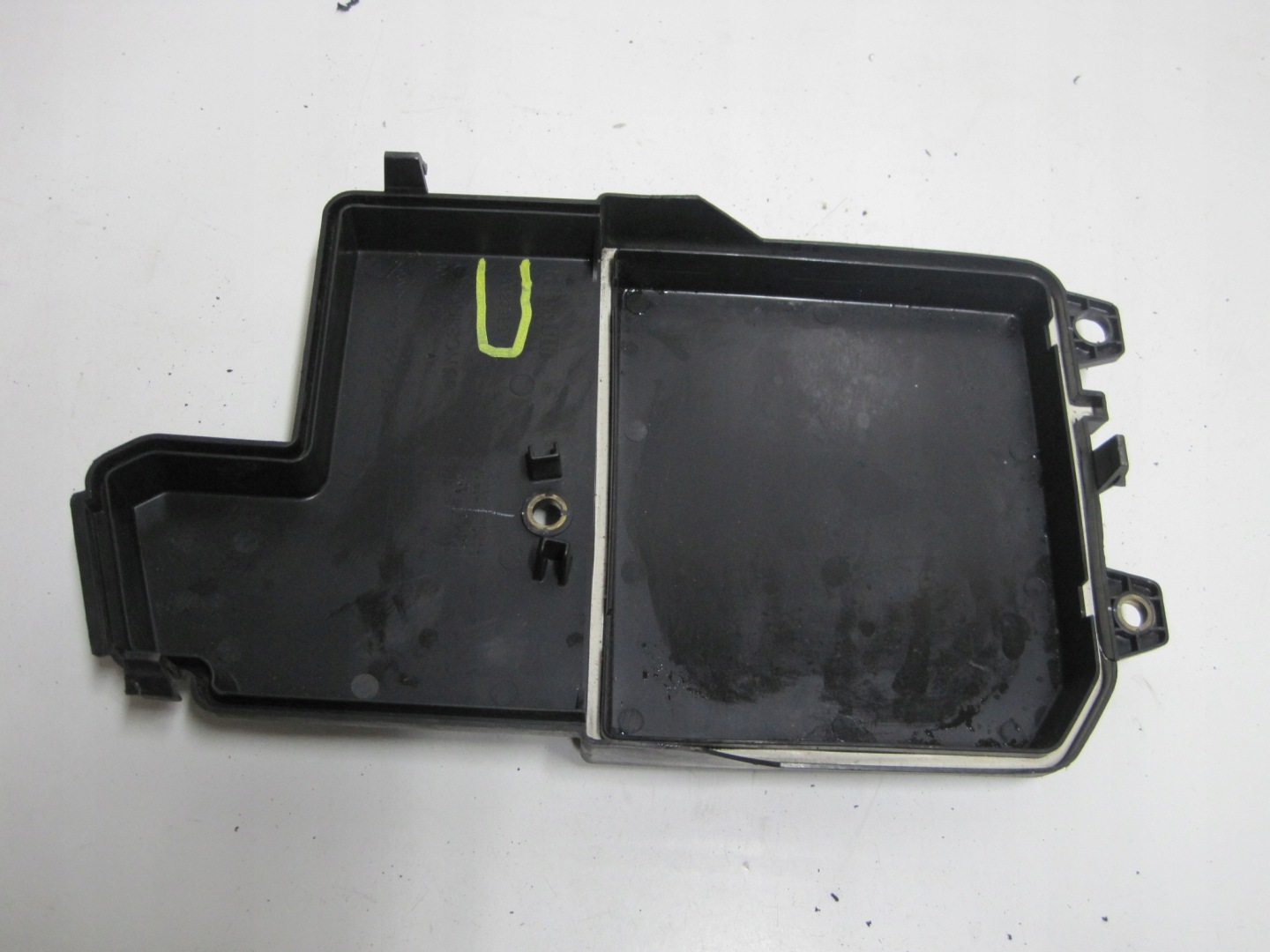 Abdeckung des Sicherungskastens Renault 243127929R