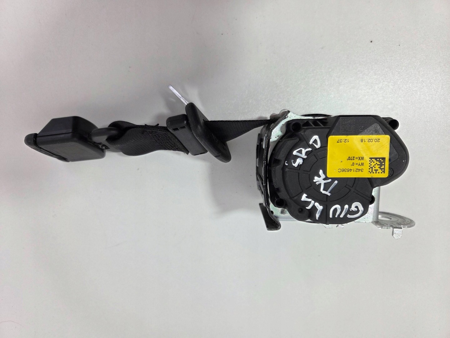 Alfa Romeo Giulia Gurten Sicherheits hinten mitte 34214636C (AG28)