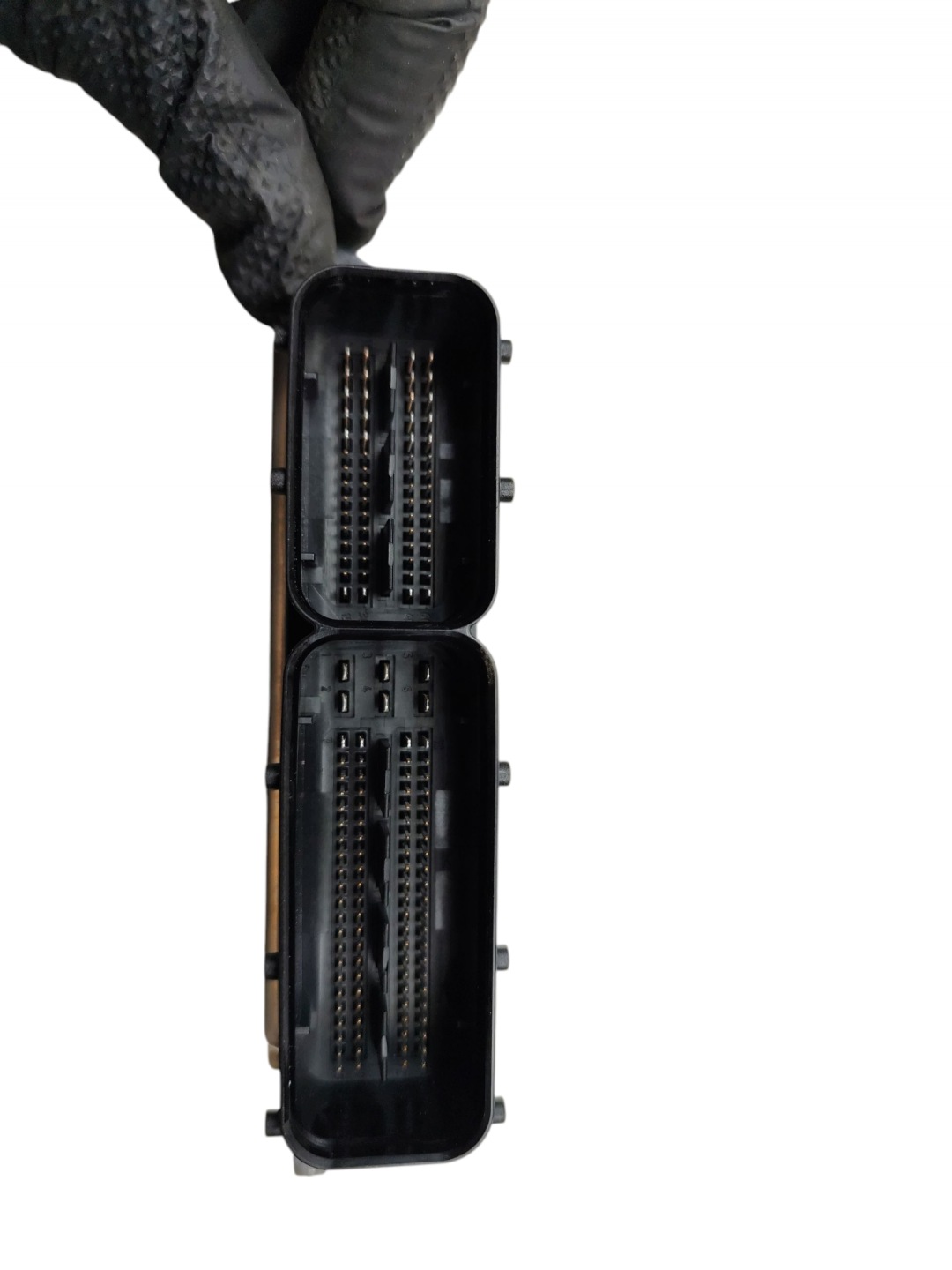 computer control unit of the engine AUDI A6 C6 2.0 TDI CAGB 03L906019AE 0281016680