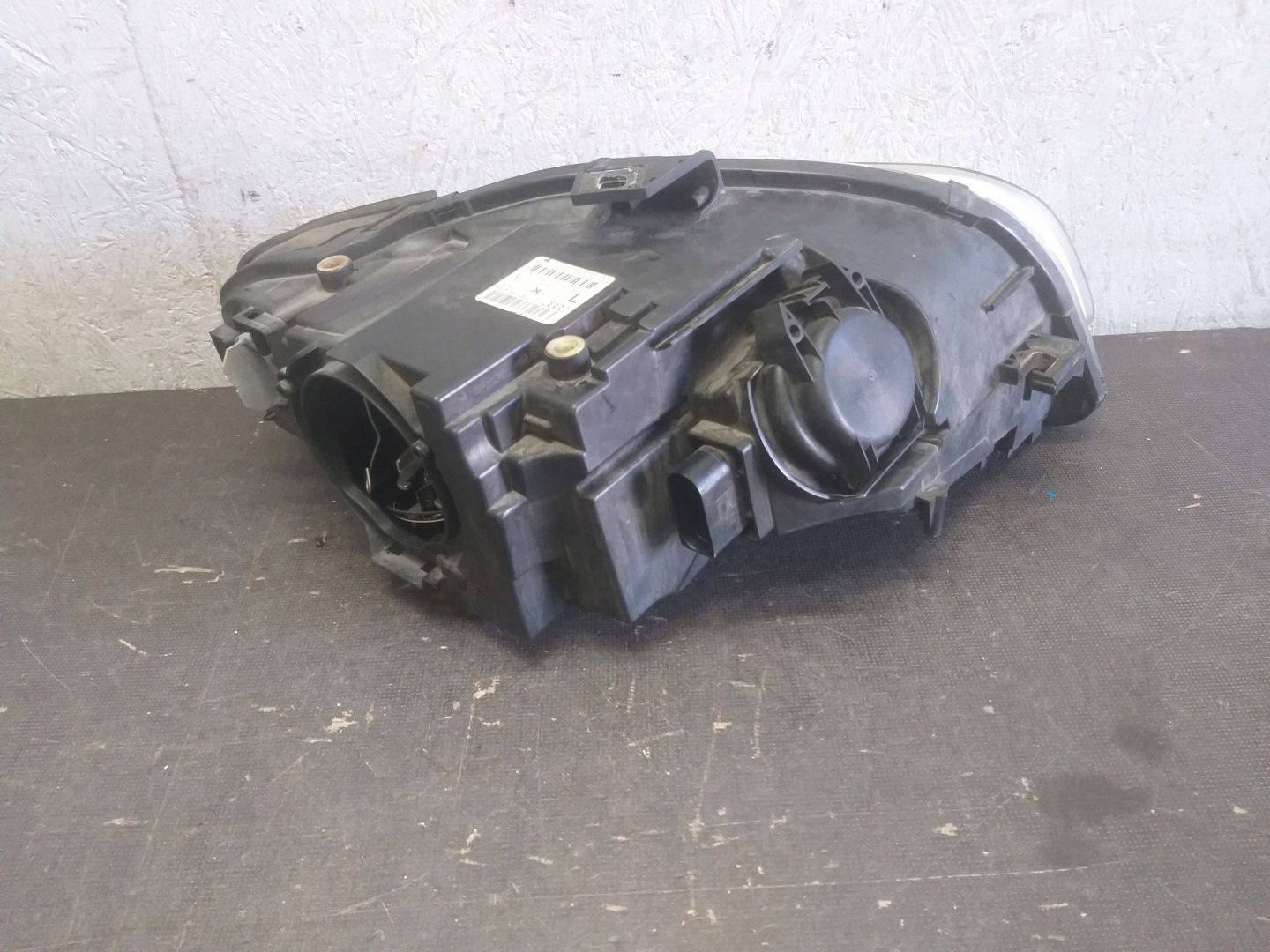 light front left AUDI A4 B7 XENON 05-08 8E0941003AM