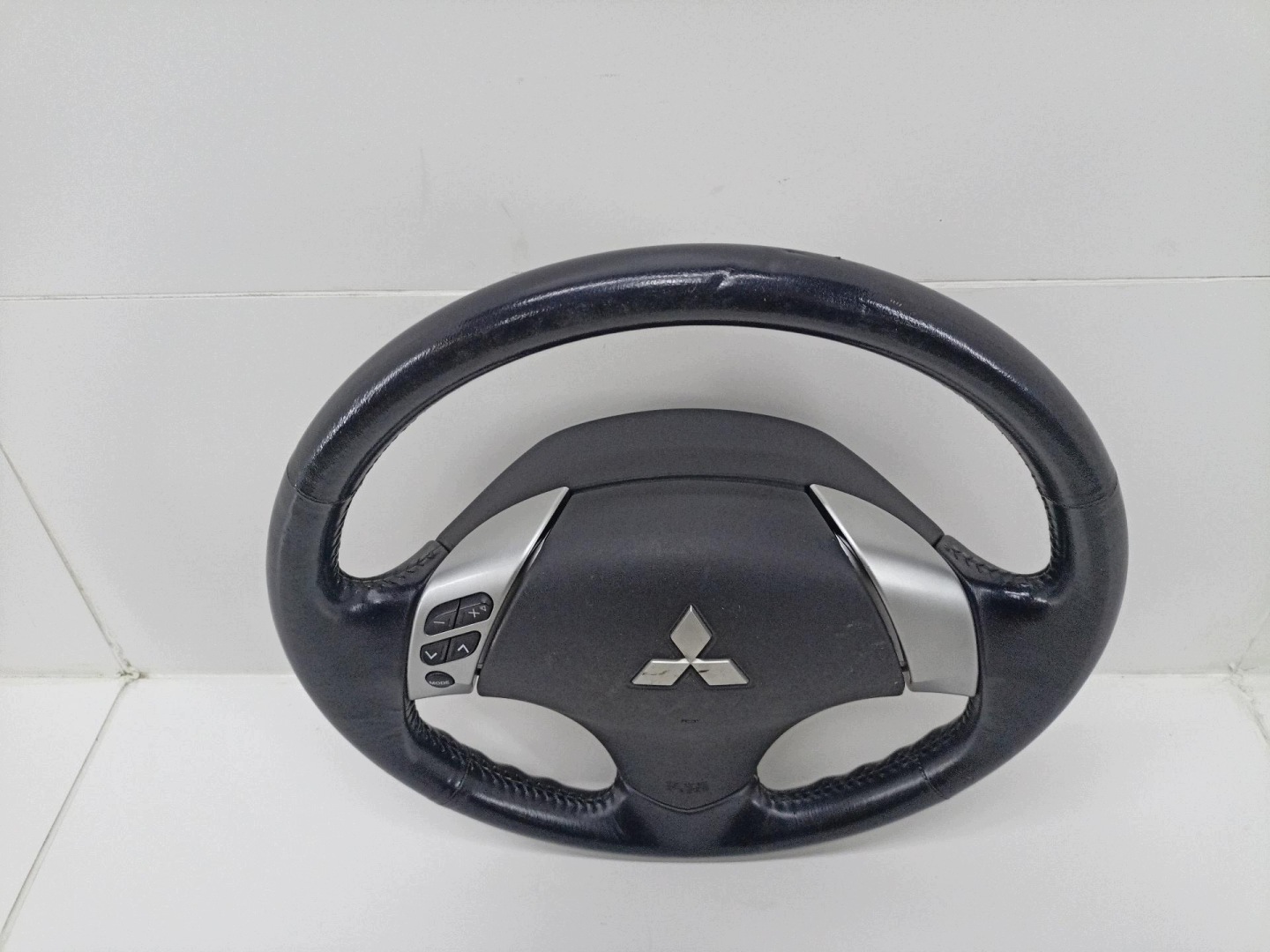 lenkrad Mitsubishi Outlander 2 facelift 2010