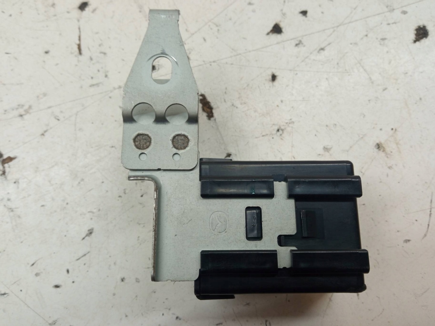 Module de la serrure X1T85675M Mazda 6 II (2007-2013)