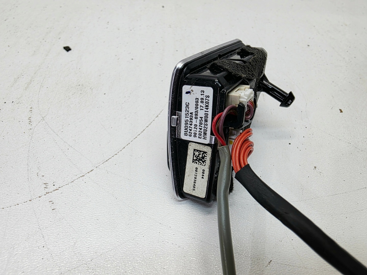 GUZIK button MULTIFUNKCJI CHROM AUDI A3 8V Q3 8U 8U0951523C