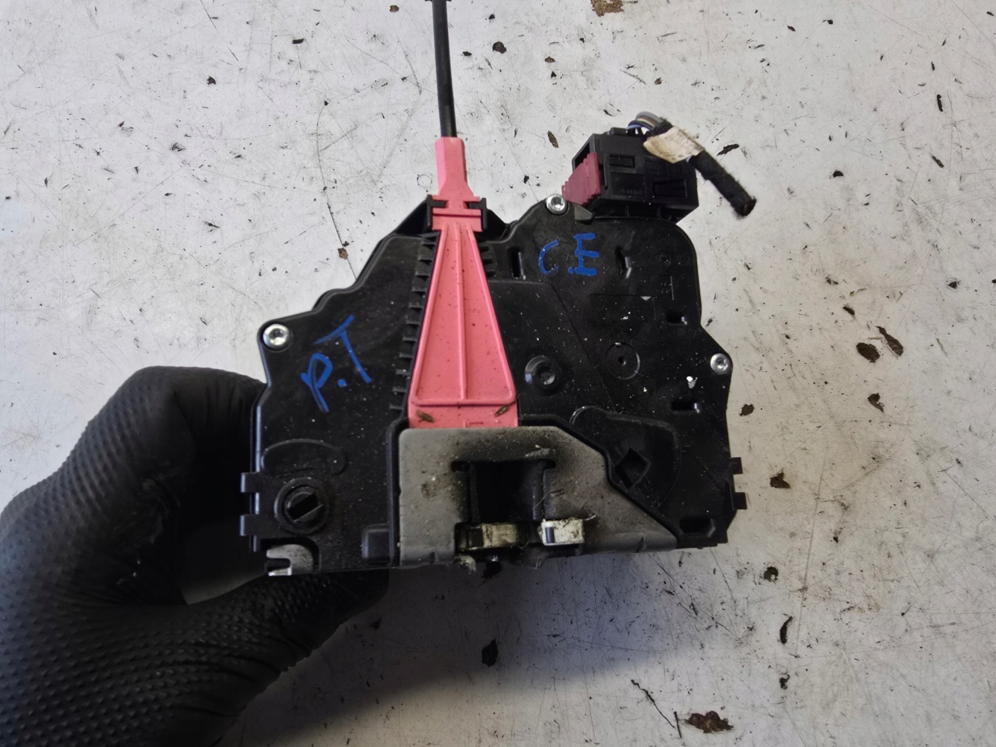 OPEL CORSA E lock door right front front 13431845 NM EUROPA