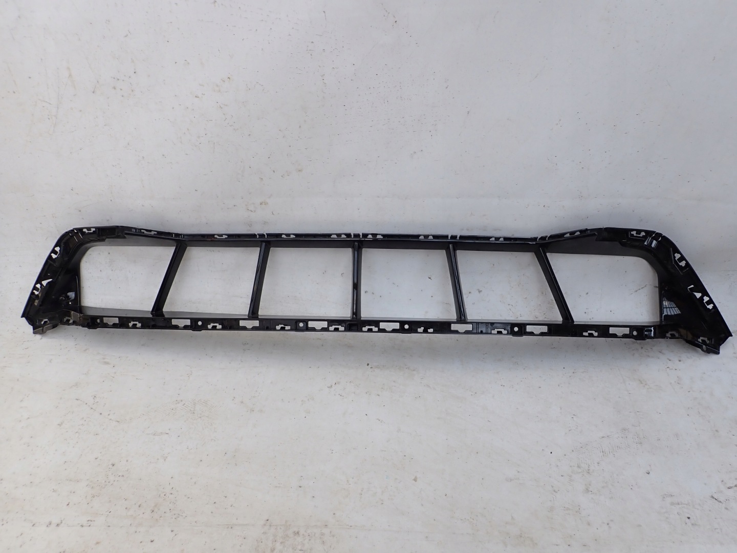 BMW 5 G60 G61 m-packet 23-> grid of a bumper central