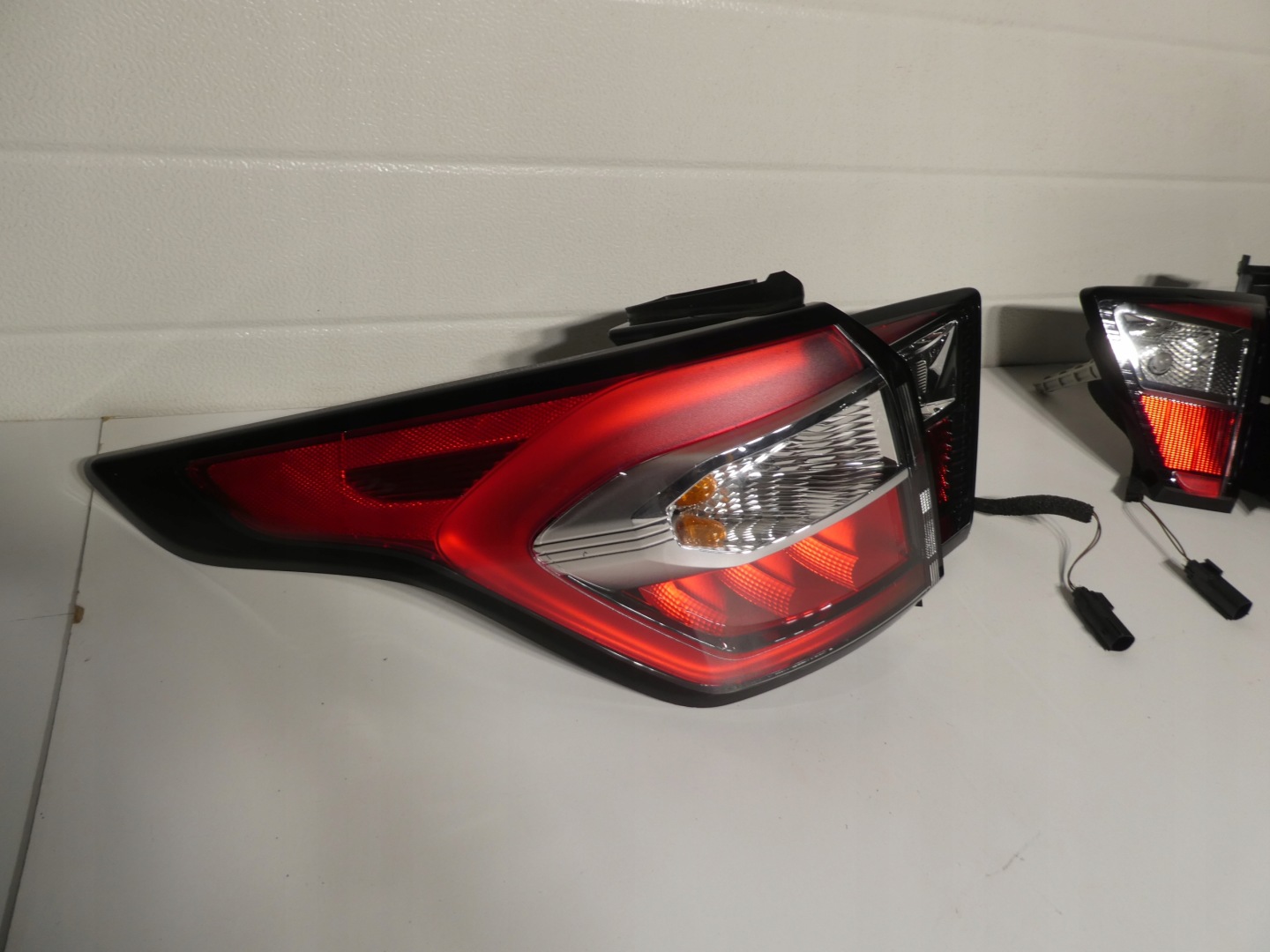 FORD KUGA II mk2 lights rear. right left KOMPLET GV41-13405-AD