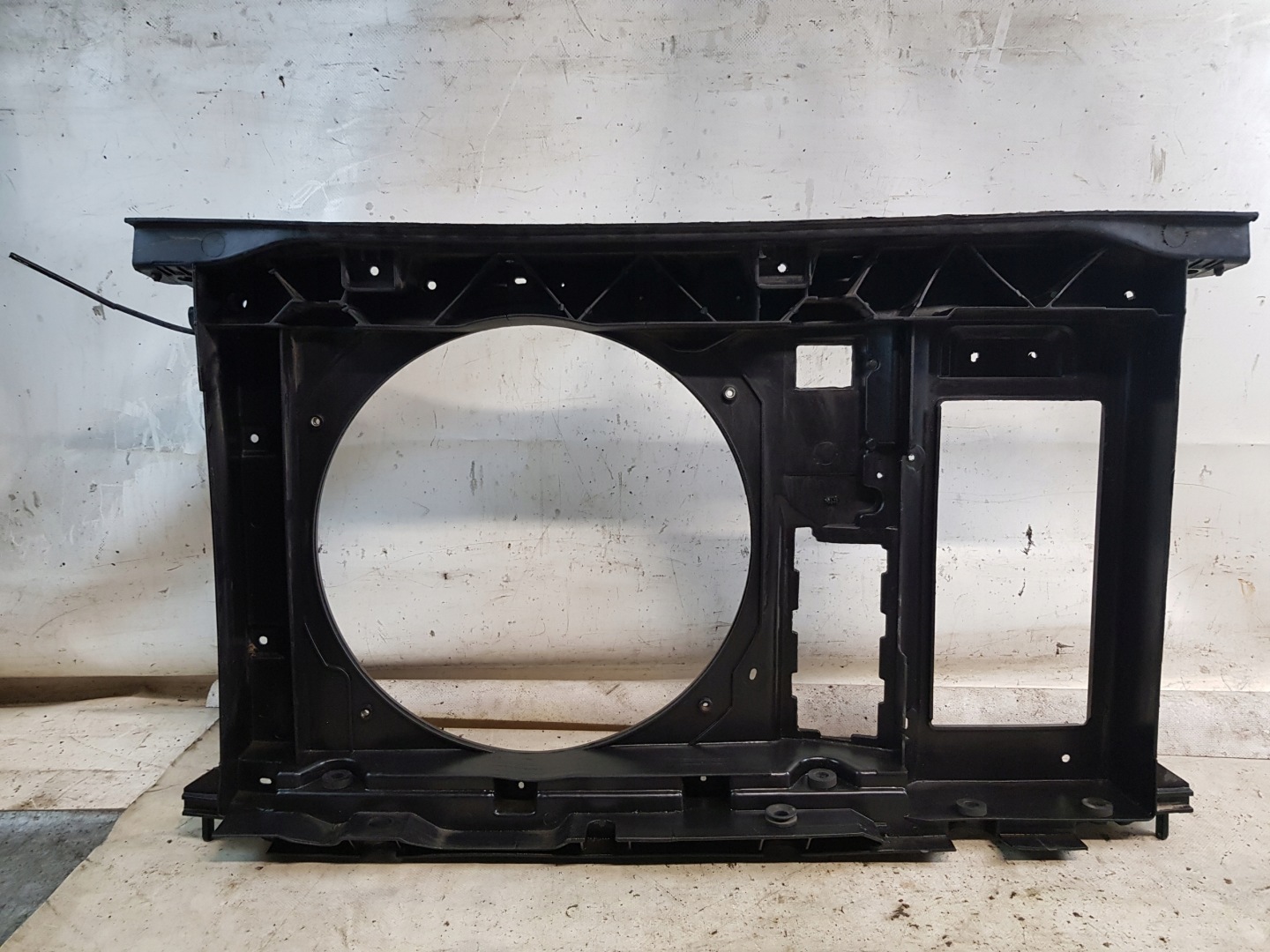 CITROEN C4 and support panel for radiators pillar + bonnet latch lock
