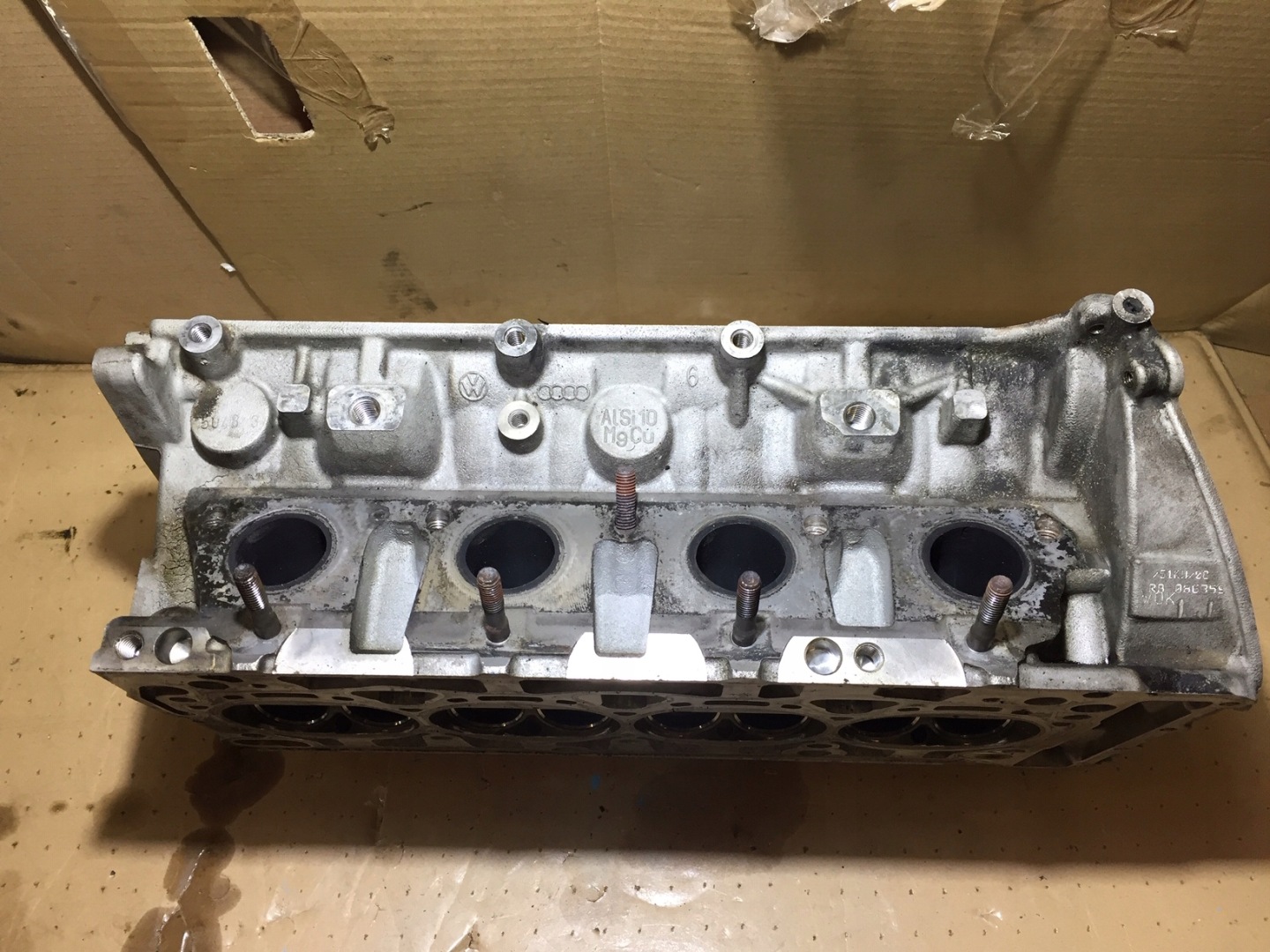 AUDI A4 B8 A5 2.0 TFSI TESTATA Motore 06H103373J