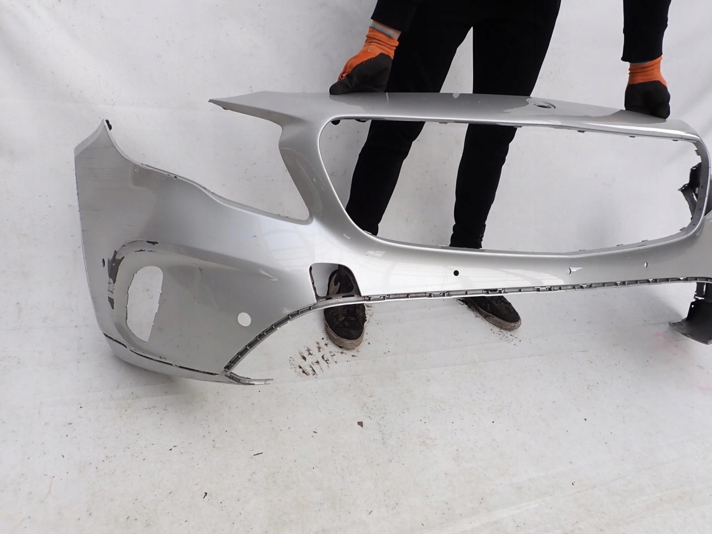 MERCEDES GLA and 1 X156 LIFT 16-19 bumper front front PDC