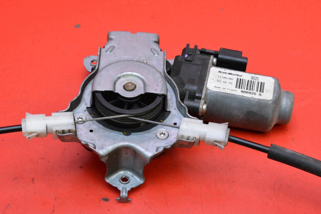 window regulator left front EU 400925B NISSAN NOTE 1 and E11 05-09