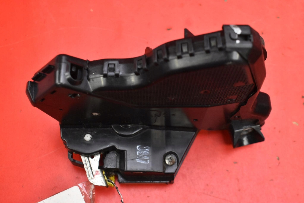 lock door left front front EU A046693 TOYOTA COROLLA VERSO 2 II 04-09