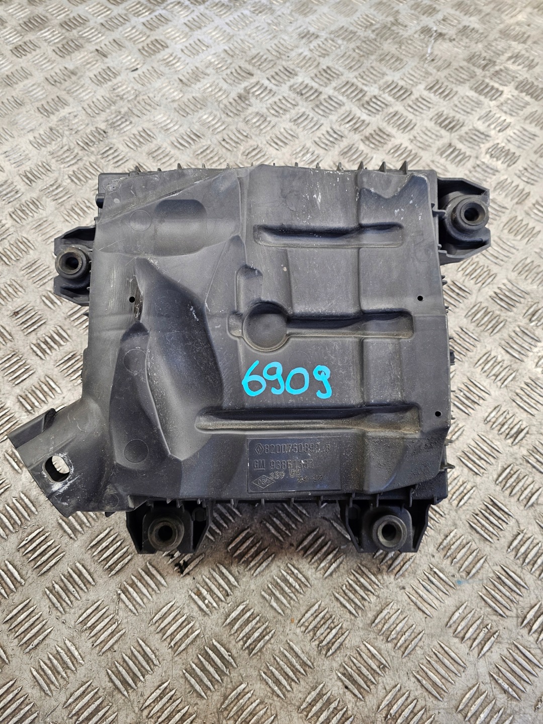 Gehäuse filter luft OE 8200760899 OPEL VIVARO A LIFT 2.0 CDTi