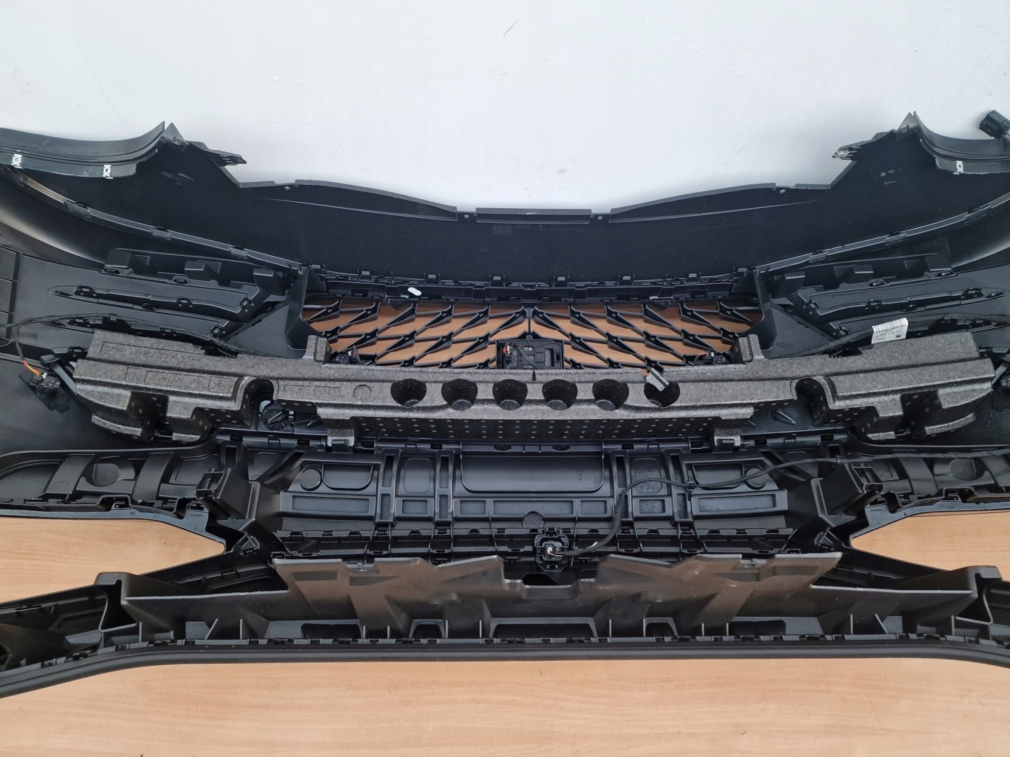 SEAT CUPRA BORN bumper front KAMERA RADAR KRATKI NRA70