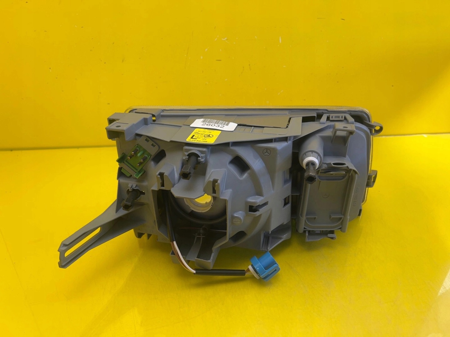 light right front Mercedes W126 A1268201959