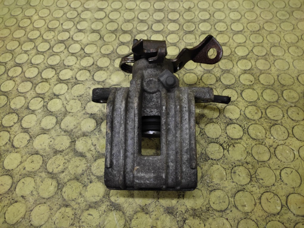 VW PASSAT B5 1.9 TDI caliper brake right rear part