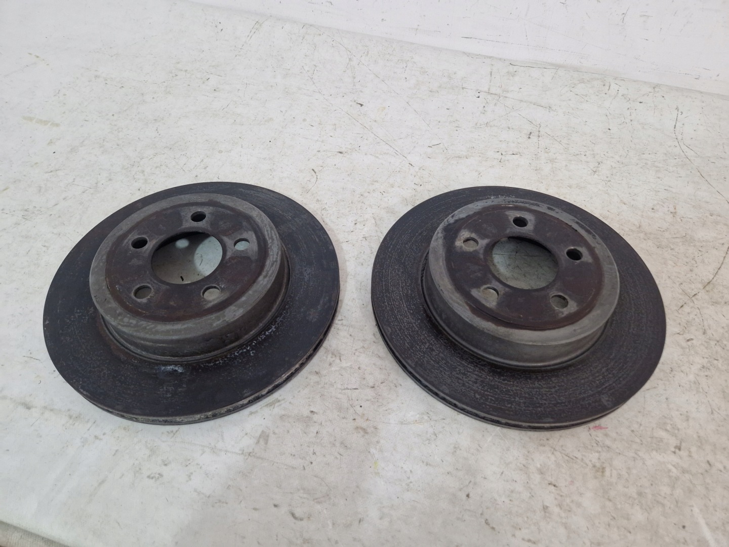 DODGE CHARGER 15- CHALLENGER 3.6 5.7 discs brake rear part