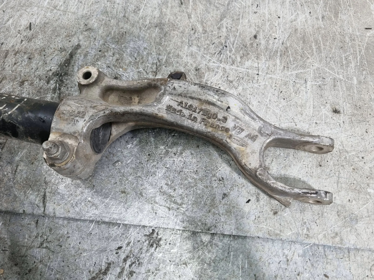 shock absorber right left front 8W0413031BA 8W0413037 Audi A4 B9 A5 8W 2.0 TDi