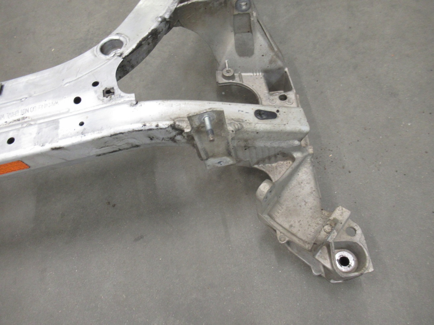 Lawa front axle beam below engine suspension beam BMW E60 E61 E63 E64