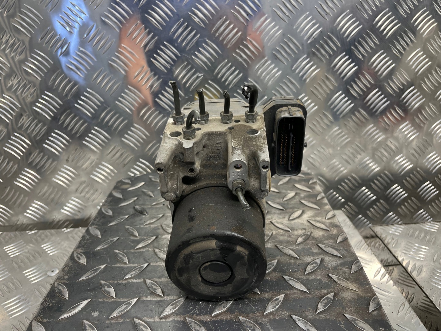 Pumpe ABS LEXUS IS 220D 44540-53260