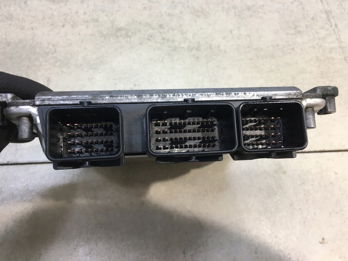 control unit of the engine 206 FL 2.0 HDI 0281011188 9648588880