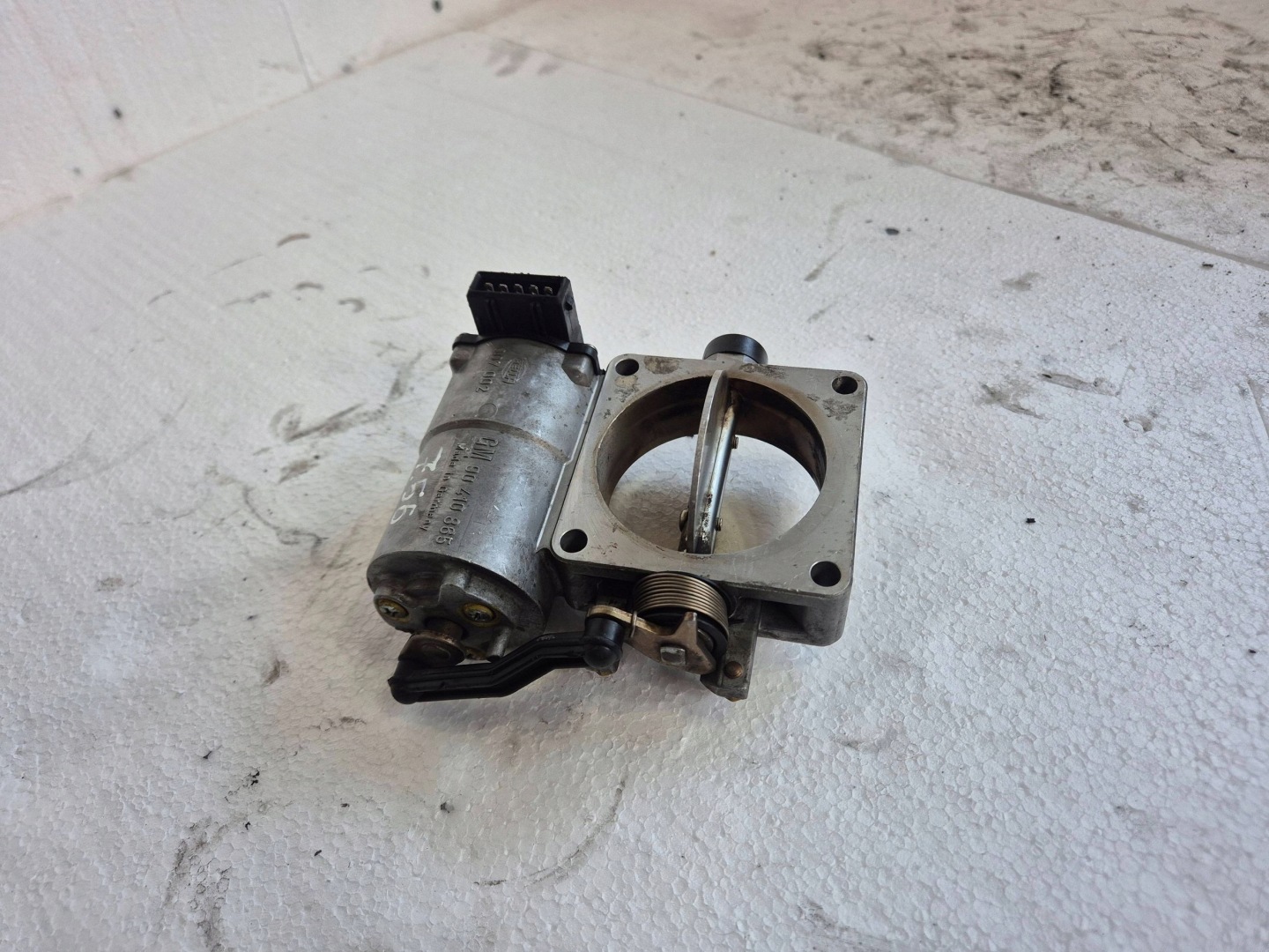 Valvola a farfalla 90410865 Opel Vectra B 2.5 B