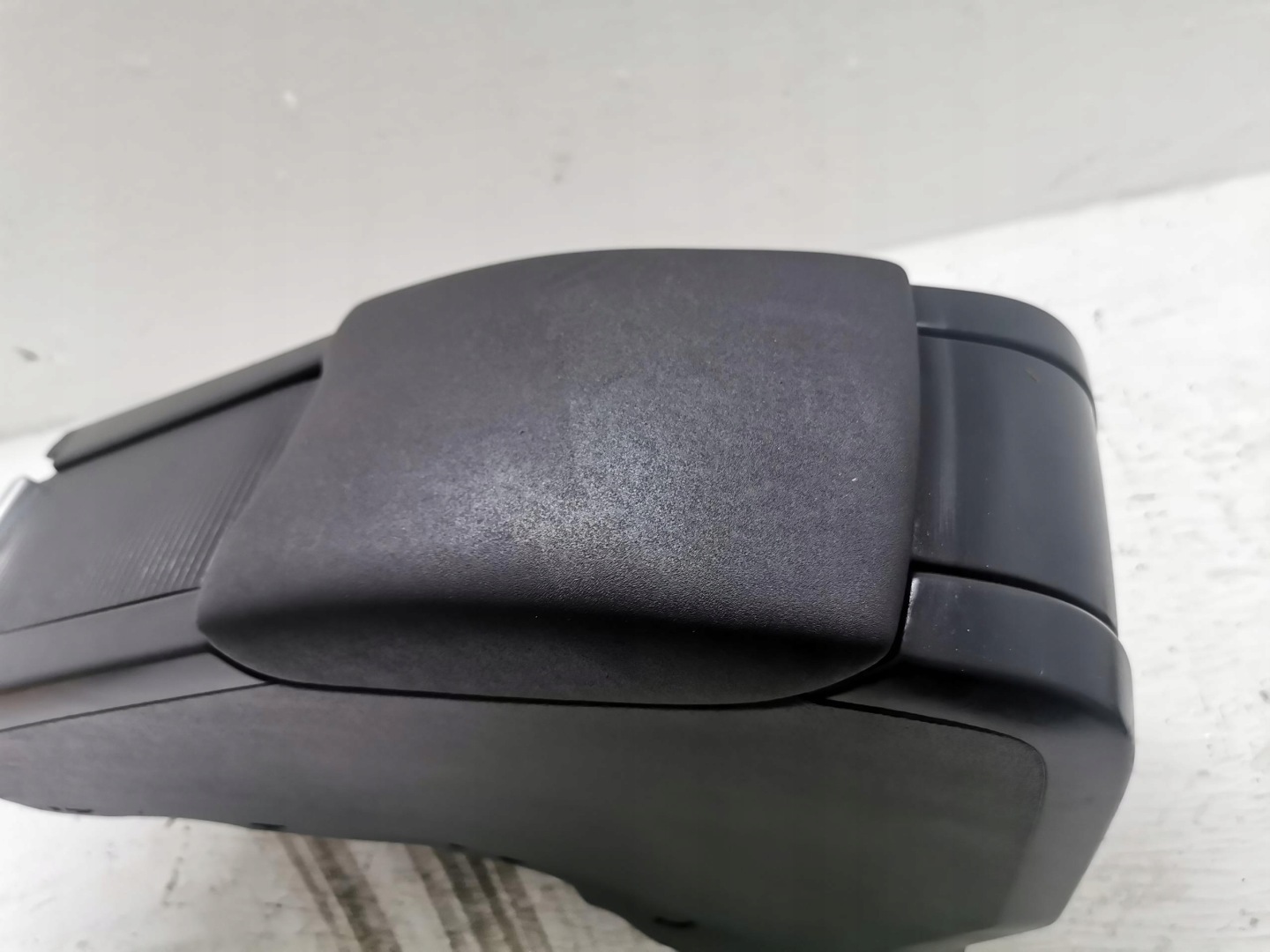 TUNEL mitte VOLVO V60 II 10-18 39803369