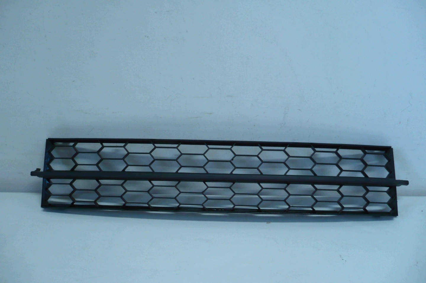 SKODA OCTAVIA III 3 , 2012-15 grid of a bumper central front original