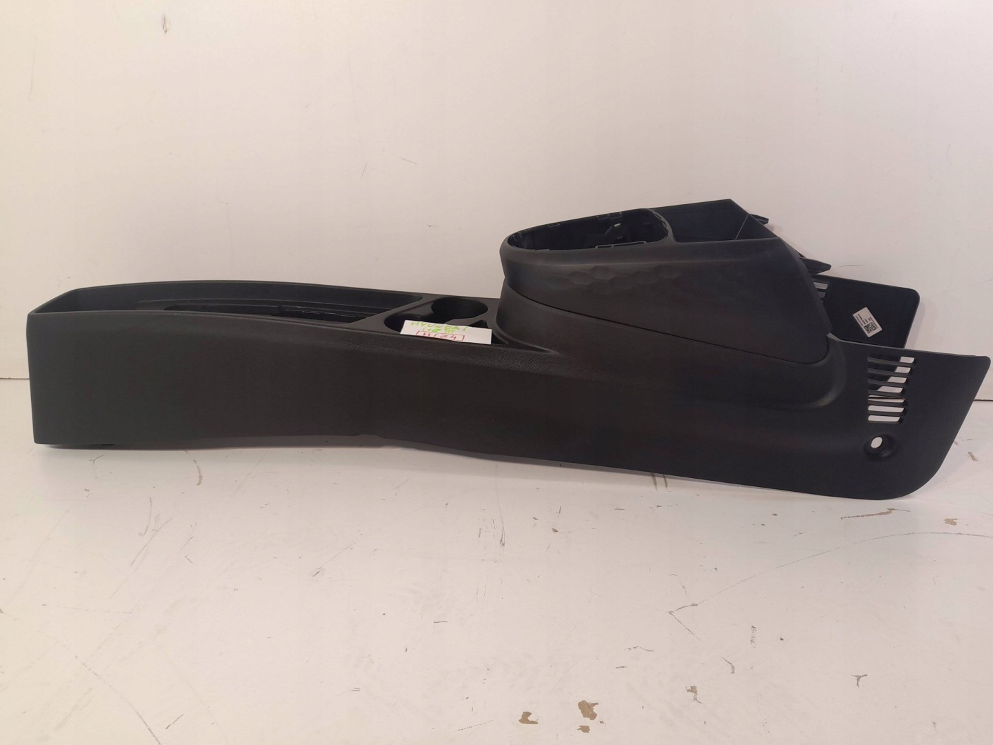 Hyundai i10 III console central 84610K7000 (HI74)