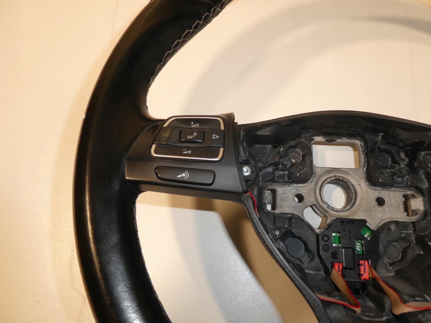 LENKRAD SKORZANA VW GOLF VI JETTA TOURAN