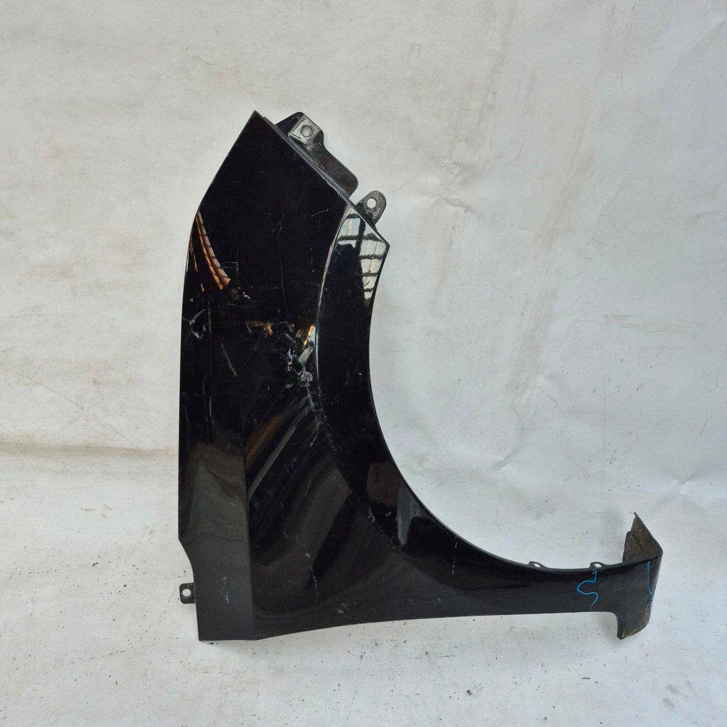HYUNDAI I10 13r. -> fender right front front