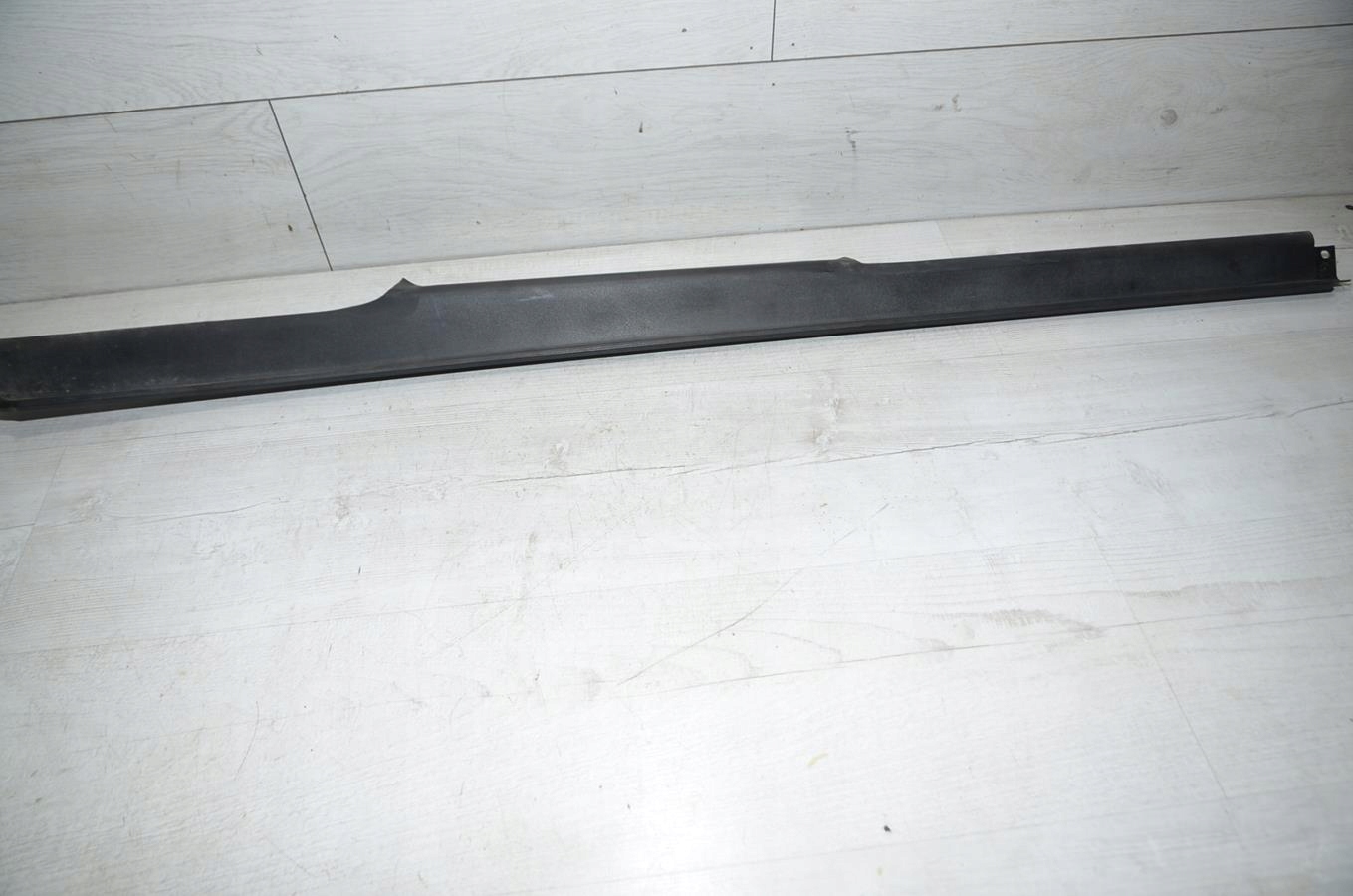 moulding threshold left front Mercedes R-klasa W251