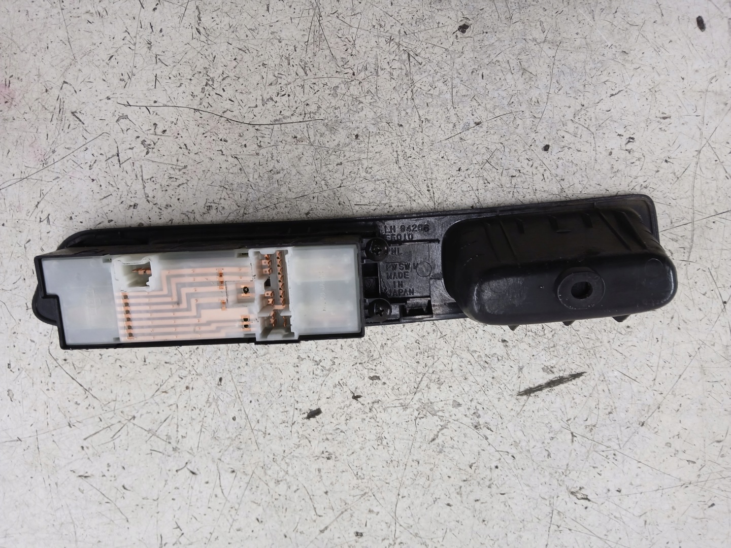 SUBARU IMPREZA PANEL okna levý předek řidičů