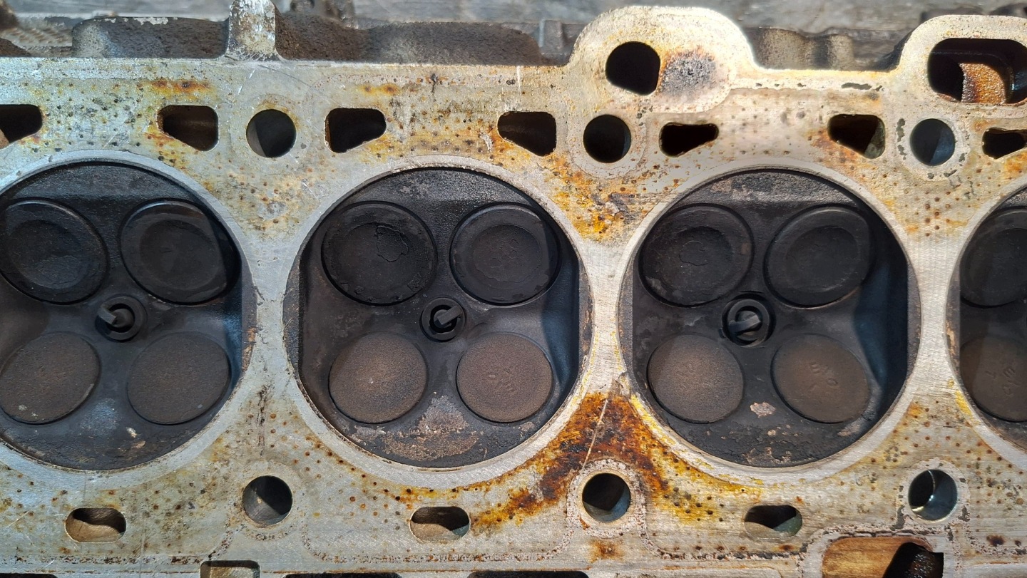 TESTATA VOLVO S60 2.0B 864254500