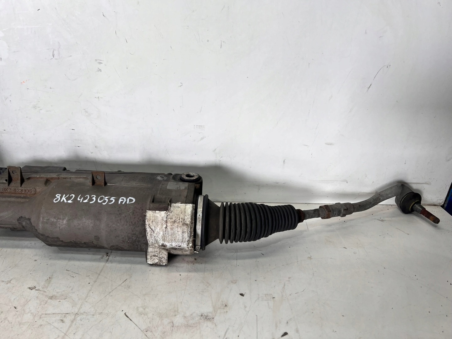 drag rod servo steering control AUDI A4 B8 A5 8T 8K0909144B 8K2423055AD