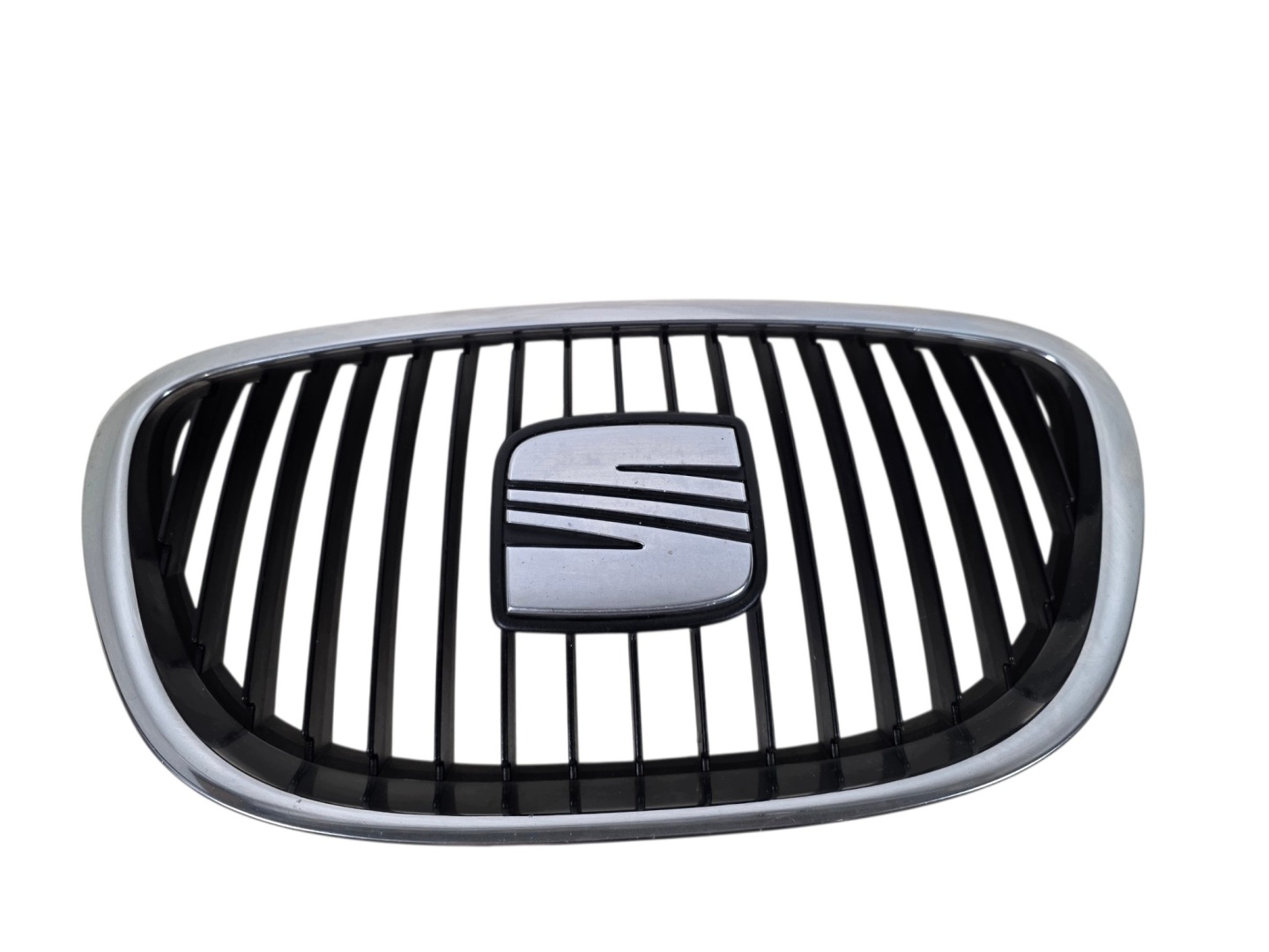SEAT LEON 2 II 2007 grille complete CHROM ORG. 5P0853651