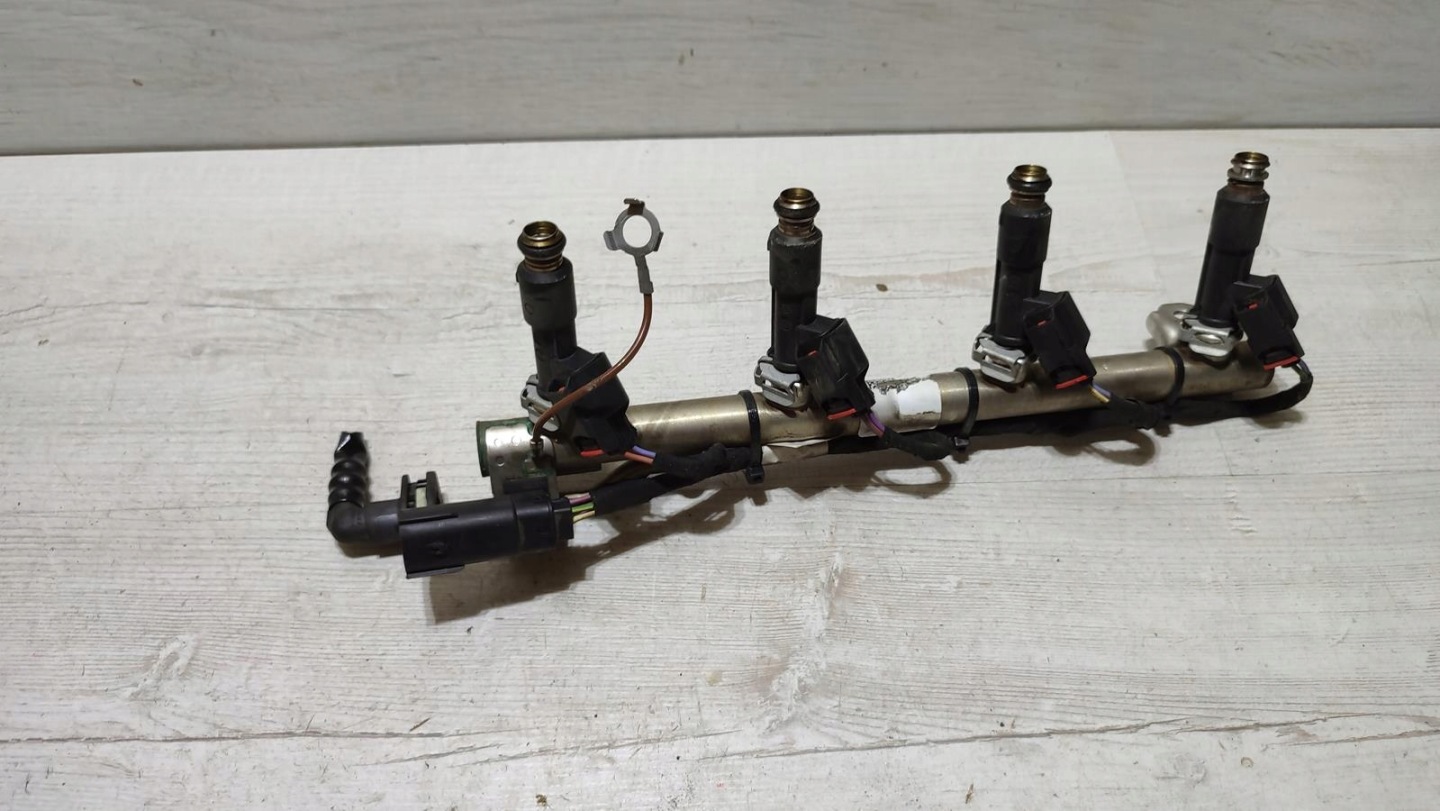 Rampe injection Injecteurs 1.4 Opel Astra K
