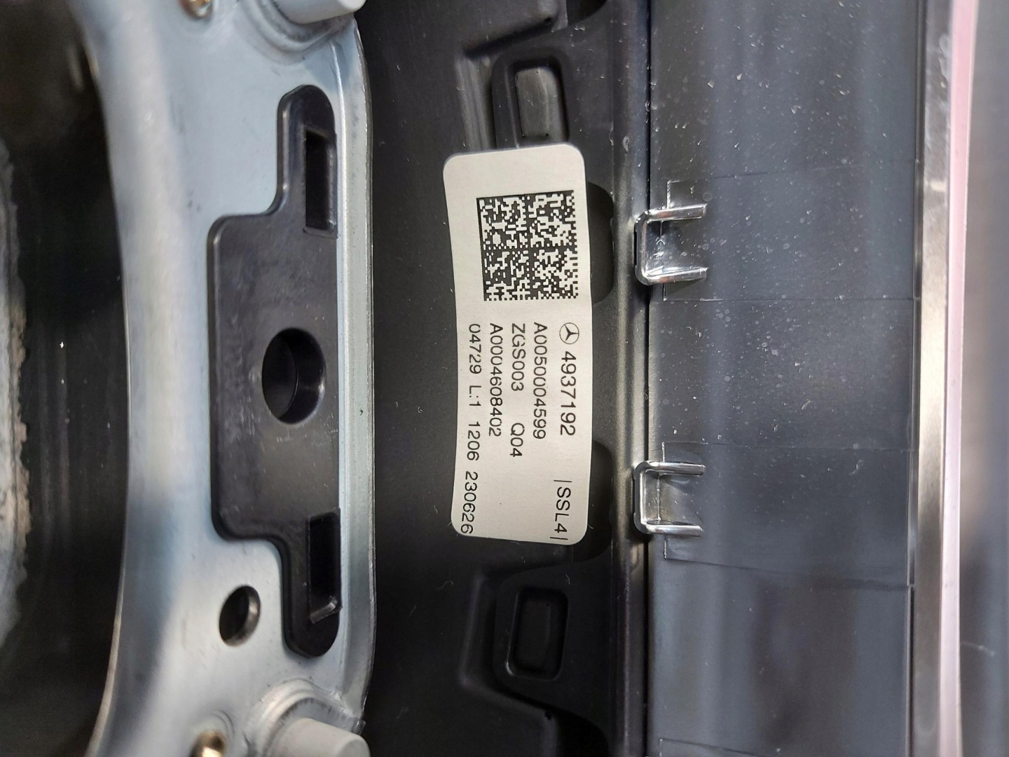 Mercedes EQA 250+ W243 Volant A0050004599