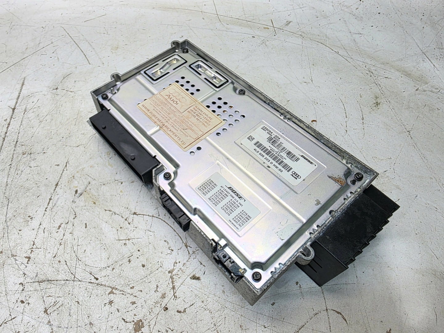 amplifier module radio BOSE AUDI Q7 4L 4L0035223D SPRAWNY