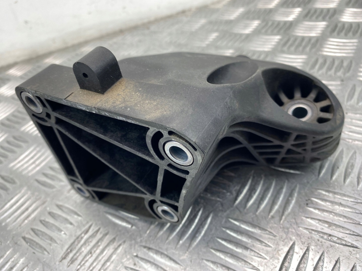 supporto Supporti motore usato GLS X166 3.0CDI A6422236204