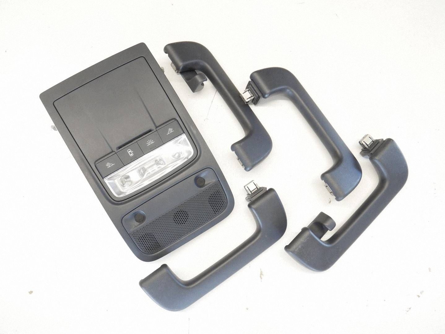 PODUSUFITKA upholstery ELEMENTY plastics AUDI RSQ3 8U 8U0867505H