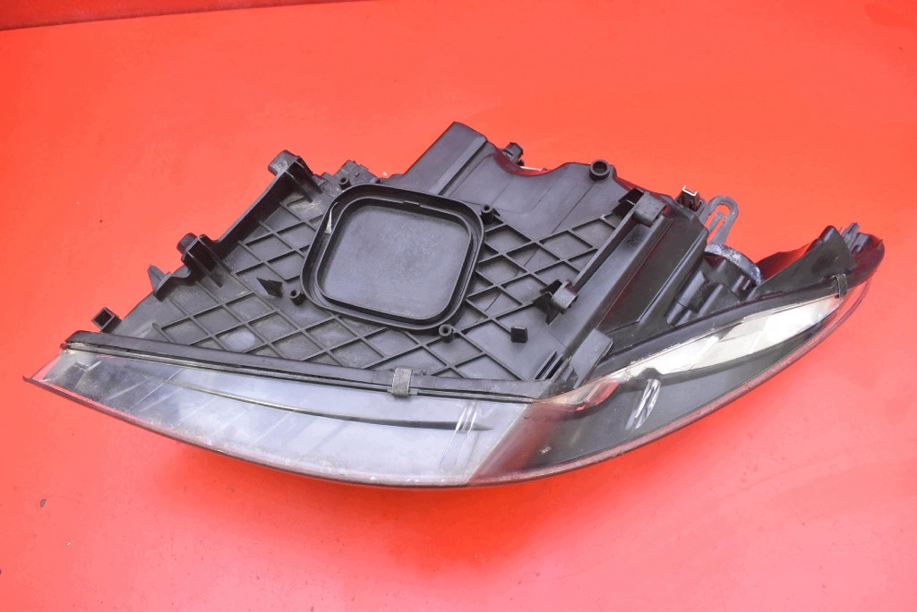 REFLEKTOR right light front EU RENAULT MEGANE 3 III 08-14