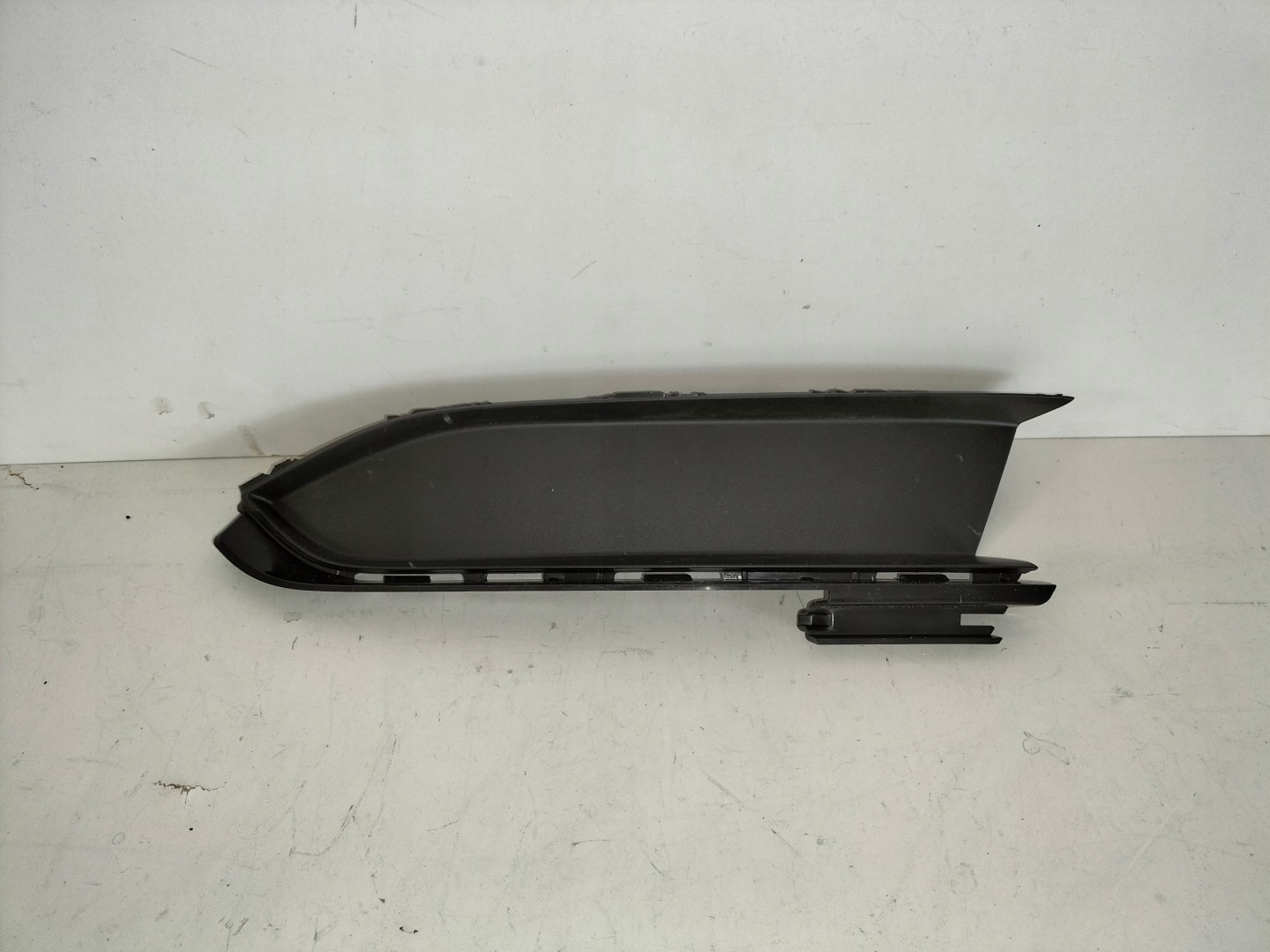 grille grid of a bumper front left AUDI Q6 85H 24