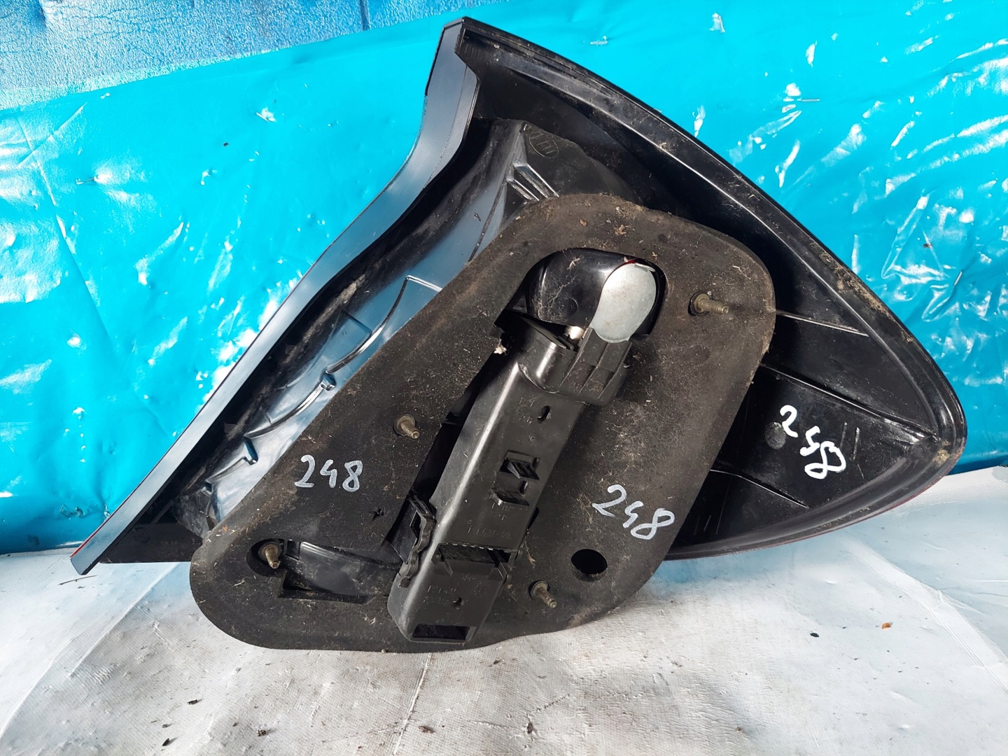 light MERCEDES W203 COUPE A2038200564 left rear part